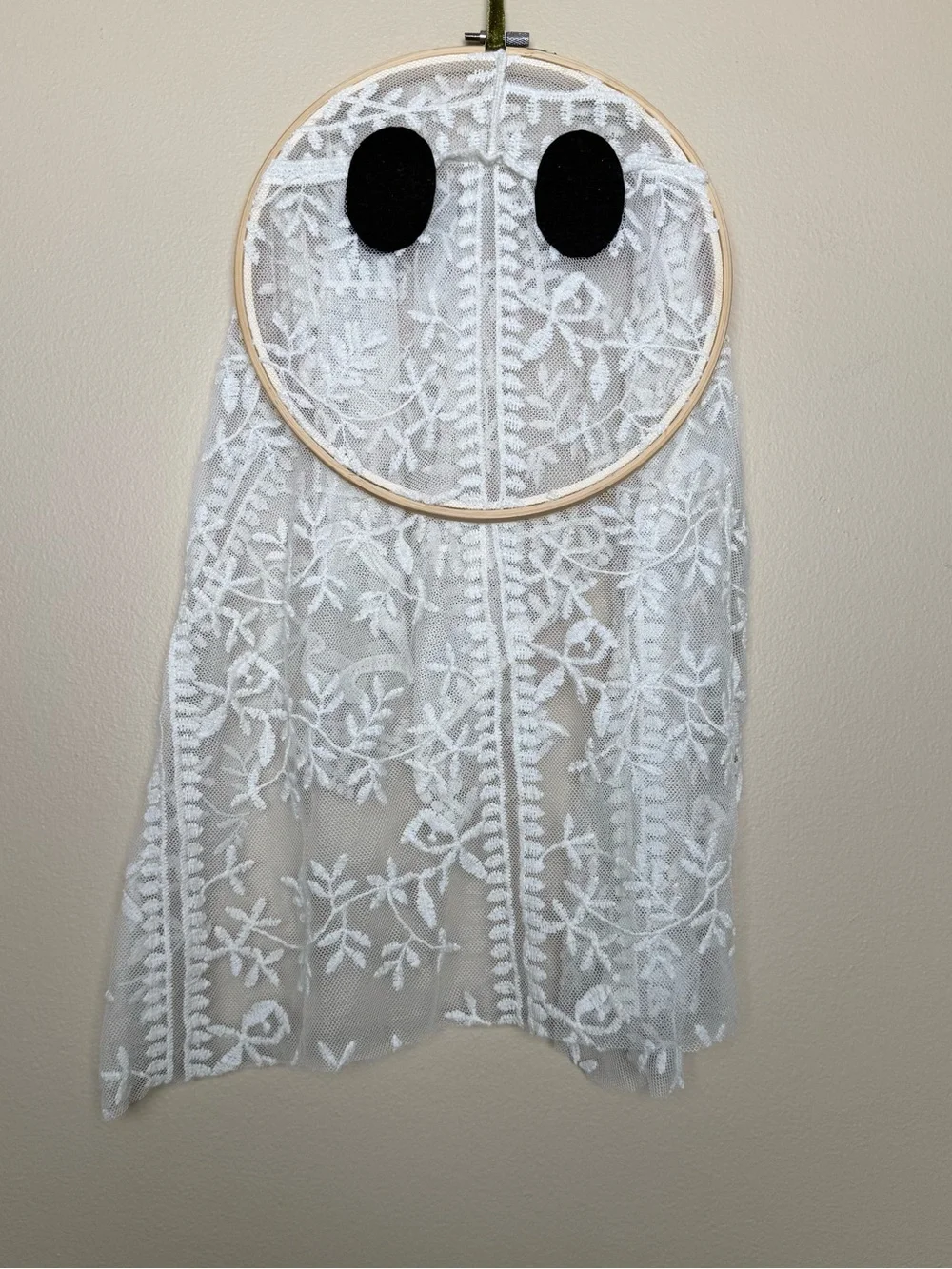 Handmade Large Lace Ghost Halloween Decor Embroidery Hoop Hanging 20” Spooky